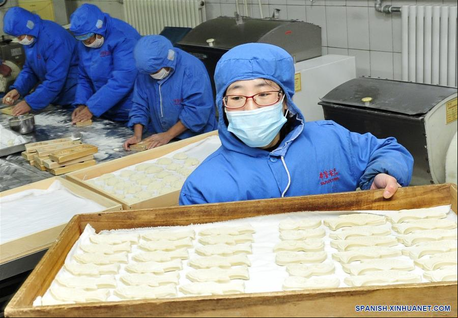 CHINA-HEBEI-FESTIVAL DE PRIMAVERA-BOLLOS AL VAPOR