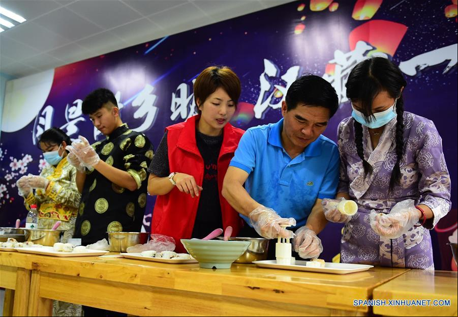 CHINA-ANHUI-PASTEL DE LUNA-TRADICION
