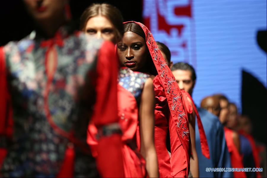 EAU-DUBAI-MODA