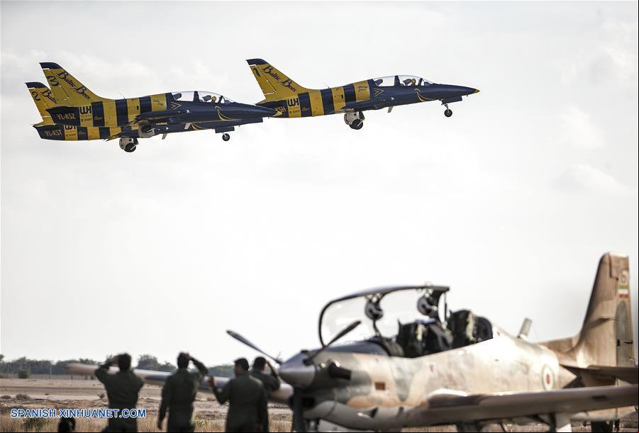 IRAN-ISLA DE KISH-ESPECTACULO AEREO