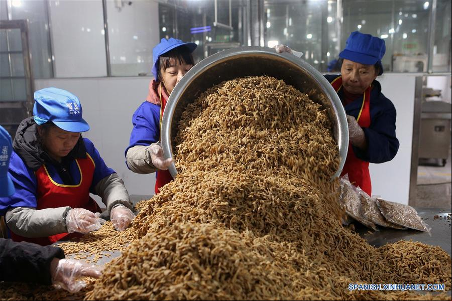 CHINA-CHANGSHA-VEGETALES EN ESCABECHE-TARROS-SERIE