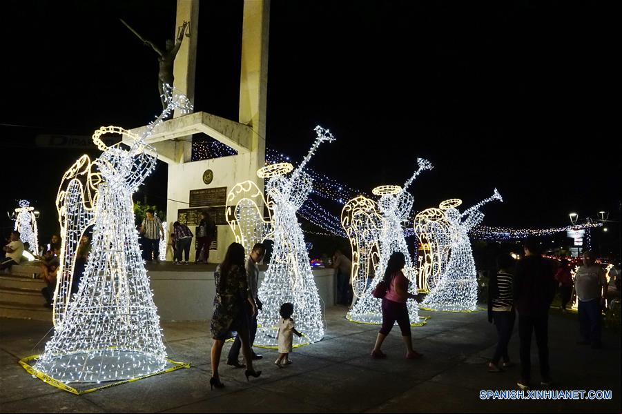 EL SALVADOR-SAN SALVADOR-NAVIDAD