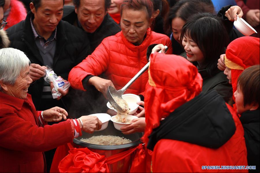 CHINA-FESTIVAL LABA-GACHAS