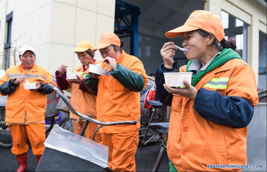 CHINA-ZHEJIANG-YUYAO-FESTIVAL LABA-GACHAS