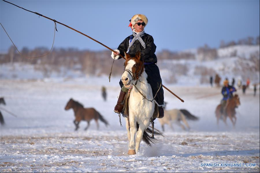 CHINA-MONGOLIA INTERIOR-BASHANG-FESTIVAL FOTOGRAFICO