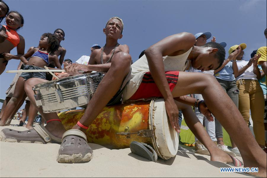 VENEZUELA-MIRANDA-PLAYAS-CARNAVAL