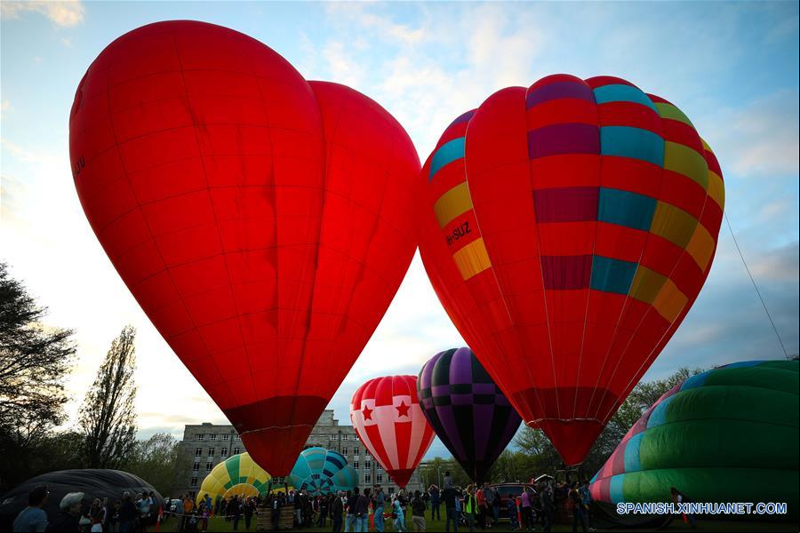 AUSTRALIA-CANBERRA-GLOBO ESPECTACULAR