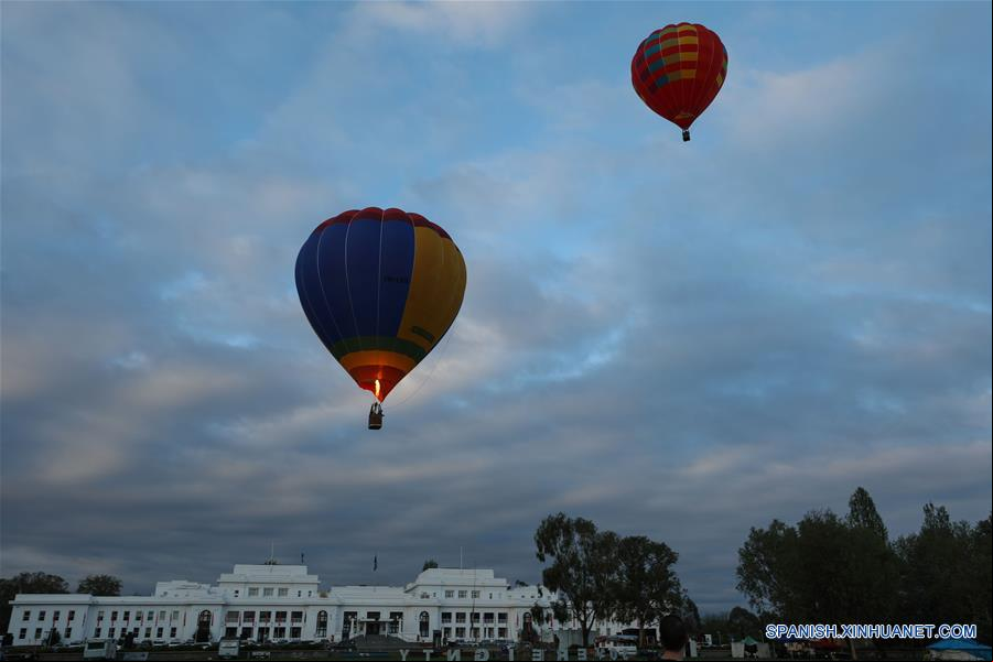 AUSTRALIA-CANBERRA-GLOBO ESPECTACULAR
