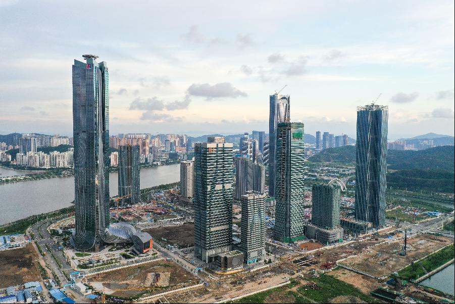 PIB de China sube 4,9 % en período julio-septiembre