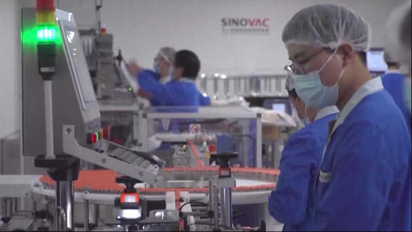Brasil aprueba uso de vacunas contra COVID-19 de china Sinovac y de AstraZeneca