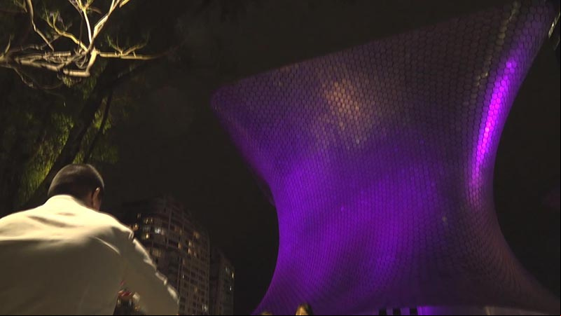 Iluminan monumentos en Ciudad de México por Día Internacional de la Mujer