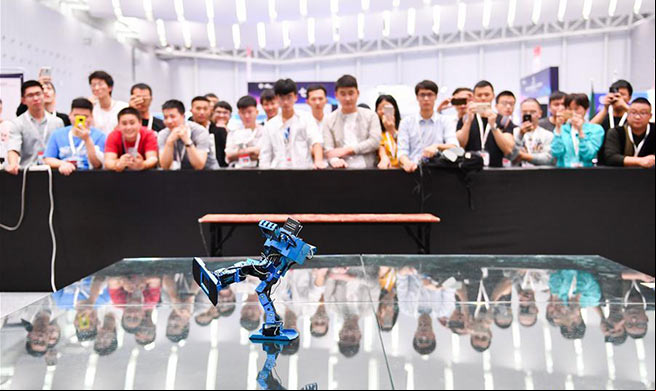 La 20 Competencia Nacional de Robots e Inteligencia Artificial en Guangdong