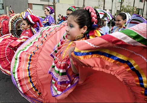 Desfile de Navidad anual de Boyle Heights en Los Angeles