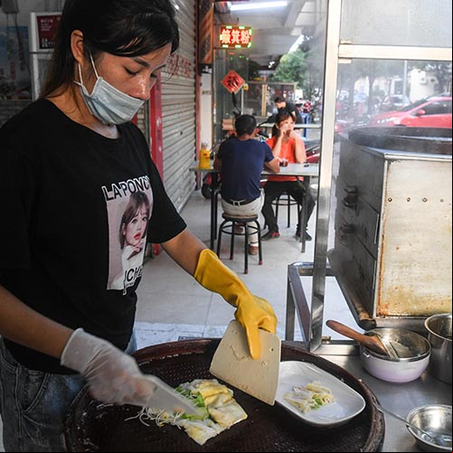 Guangxi: "Bojifen", un bocadillo elaborado con leche de arroz en Qinzhou