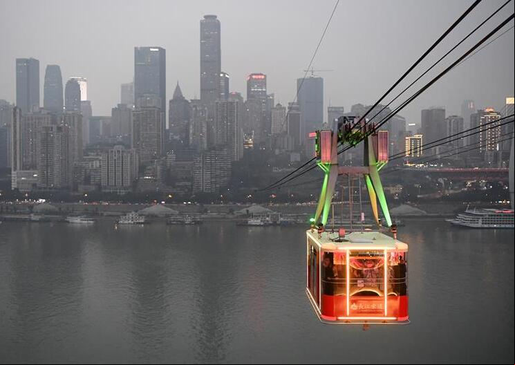 Chongqing: Reabre el teleférico de pasajeros que cruza el río Yangtze