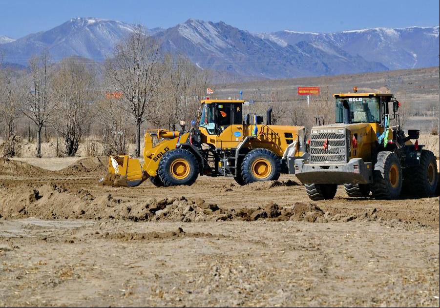 Tíbet: Sitio de construcción de tierras de cultivo de alto nivel en la aldea Natang en Xigaze