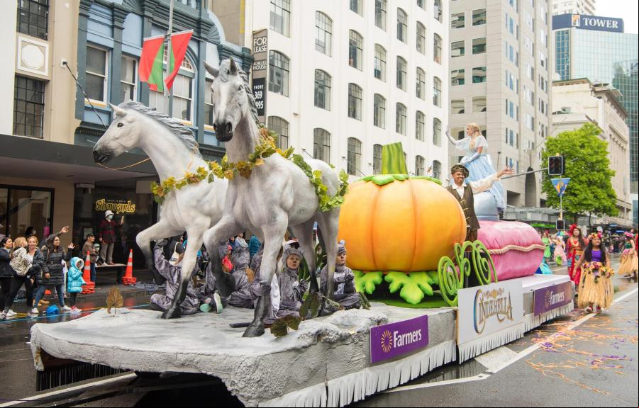 Nueva Zelanda: Desfile de Santa de Farmers en Auckland