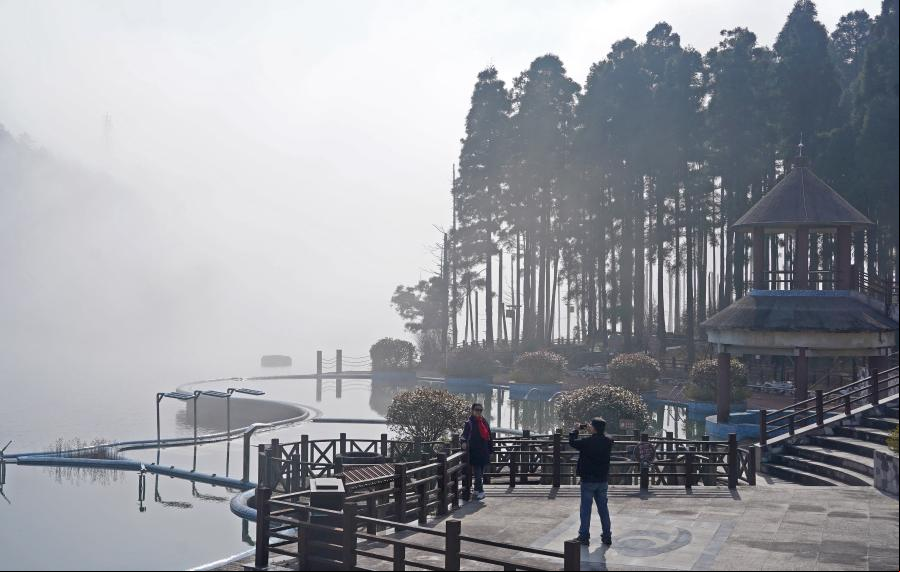 Punto escénico de la montaña Mingyue en Jiangxi
