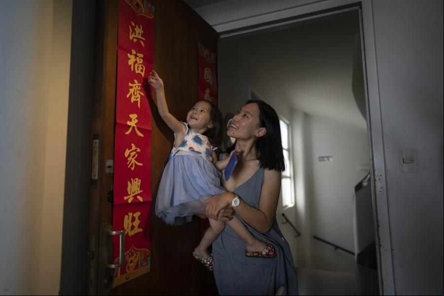 ESPECIAL: Familia sino-argentina celebra en Buenos Aires la tradición del Año Nuevo Chino