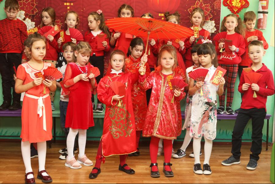 Ucrania: Escuela organiza actividades para celebrar Año Nuevo Lunar chino en Kiev