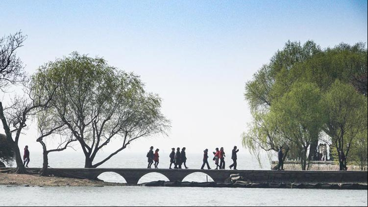 Punto escénico de Yuantouzhu del lago Taihu en Wuxi