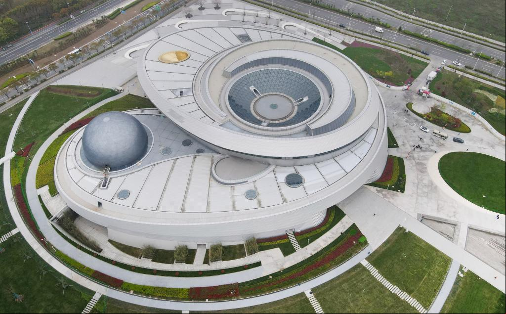 Vista aérea del edificio principal del Planetario de Shanghai